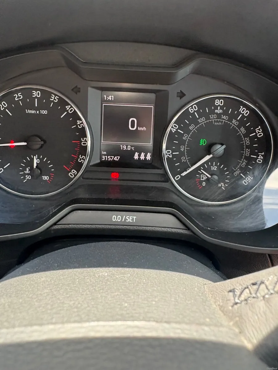Skoda Octavia 2014 - Image 2