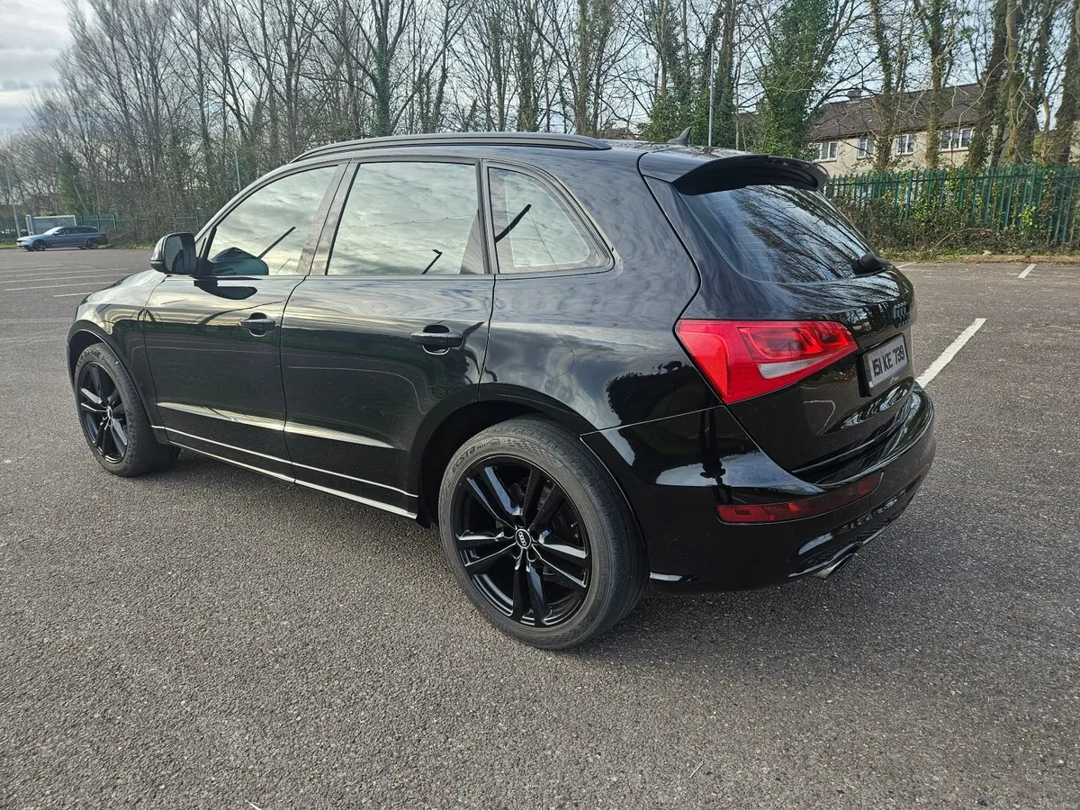 Audi Q5 2,0 TDI SE - Image 4