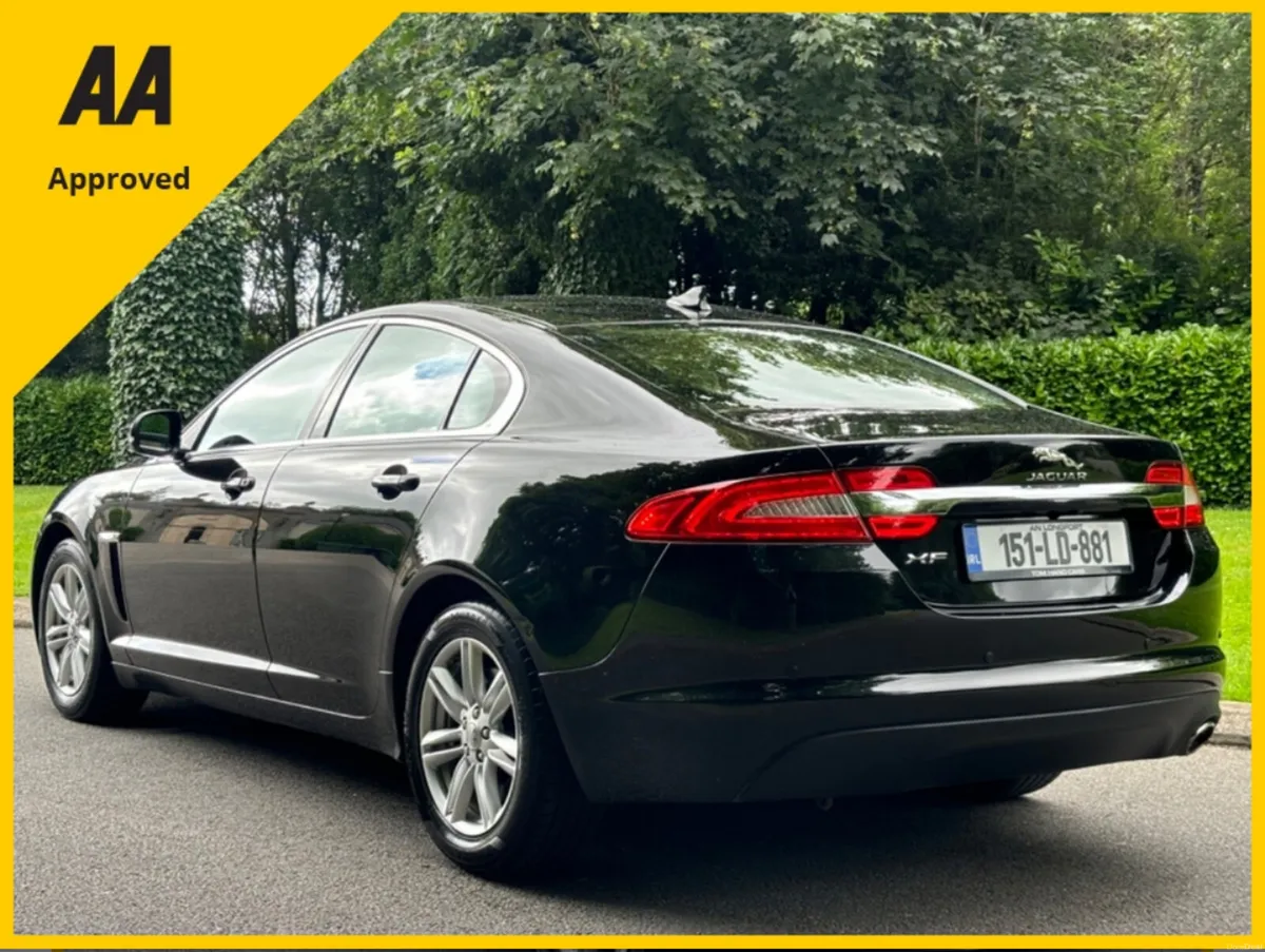 Jaguar XF 2.2 D LUXURY 2015 *LOW KLMS* - Image 3