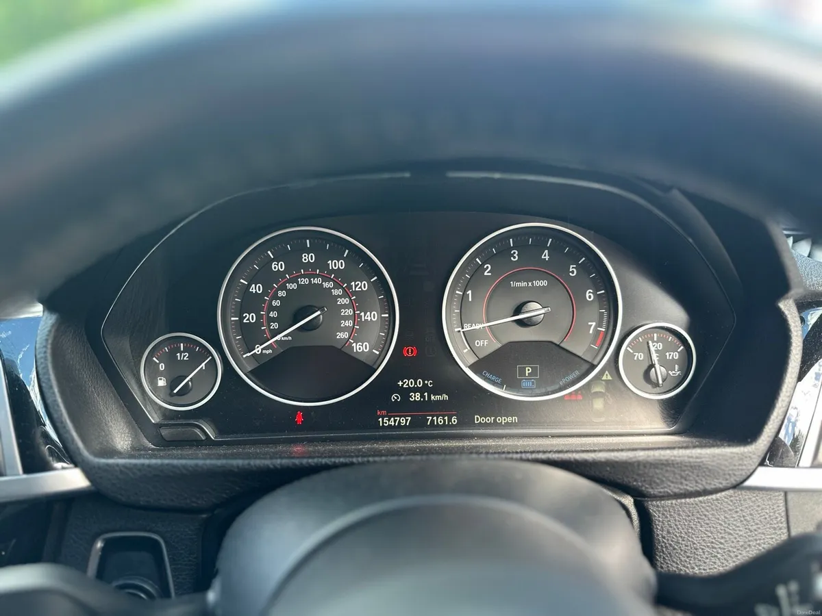 2018 BMW 330e M Sport | Plug-in Hybrid | Automatic - Image 4