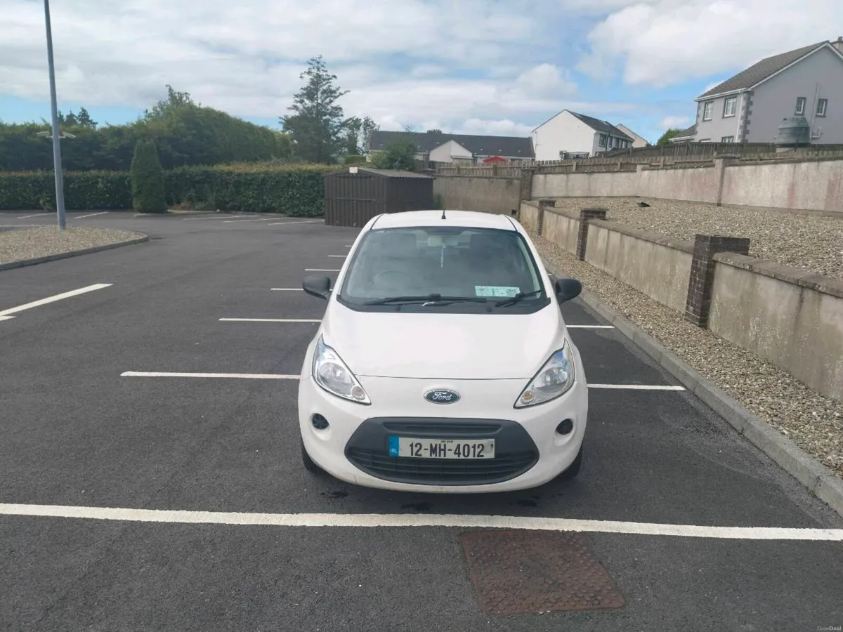 Car - Image 3
