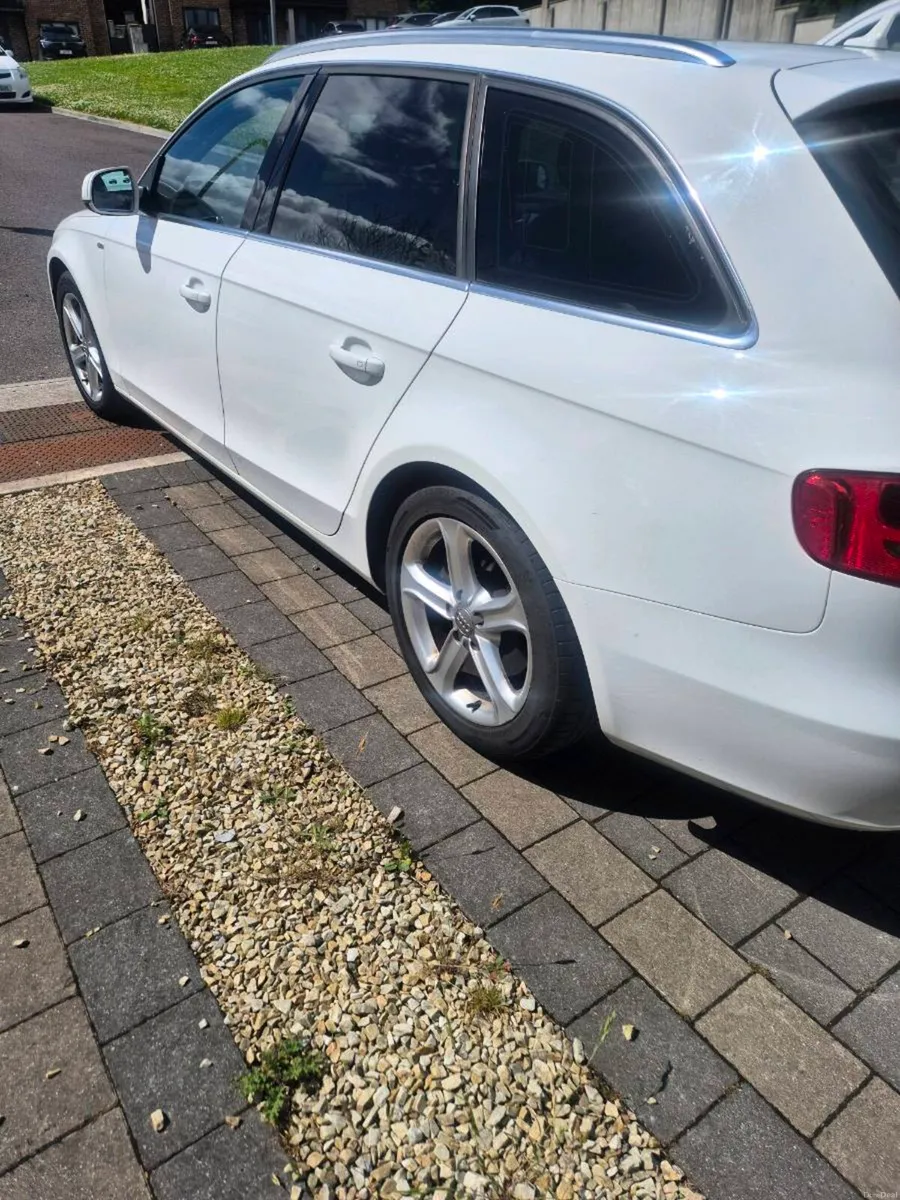 Audi a4 estate - Image 2