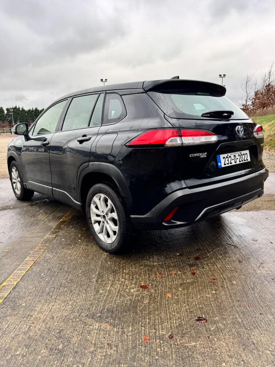 Toyota Corolla Cross 2023 in Great condition - Image 4