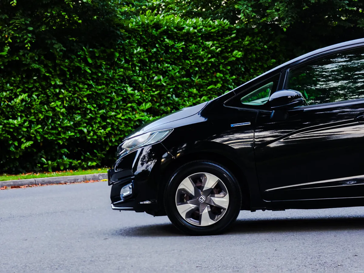 2019 Honda Fit 1.5 Petrol Hybrid Auto Spt Leather - Image 5