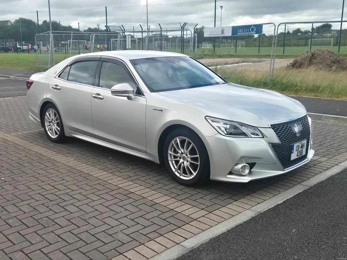2013 toyota crown athlete - Image 1