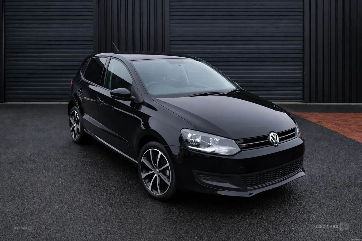 Volkswagen Polo 1.2 TSI Bluemotion Auto 5DR - Image 1