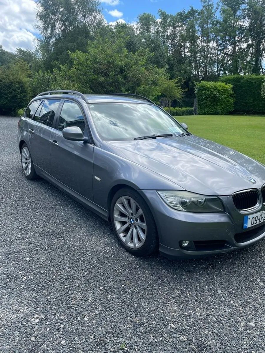 2009 Bmw 3-series parts or repair - Image 2