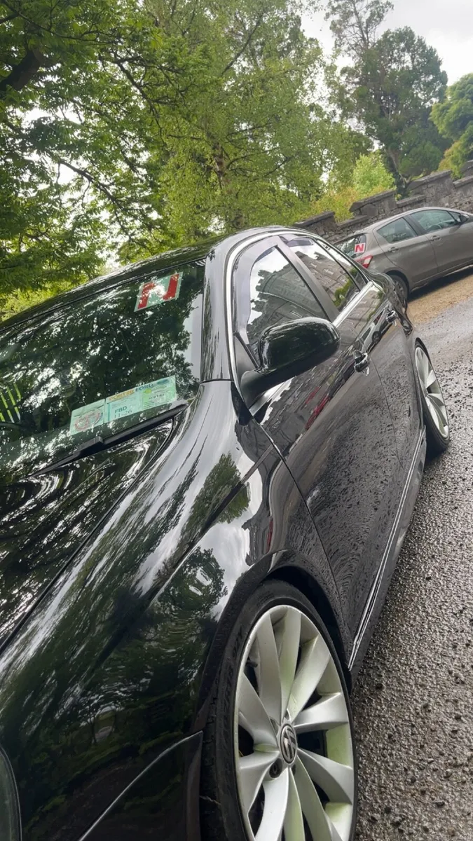 Volkswagen Jetta 2010 - Image 3