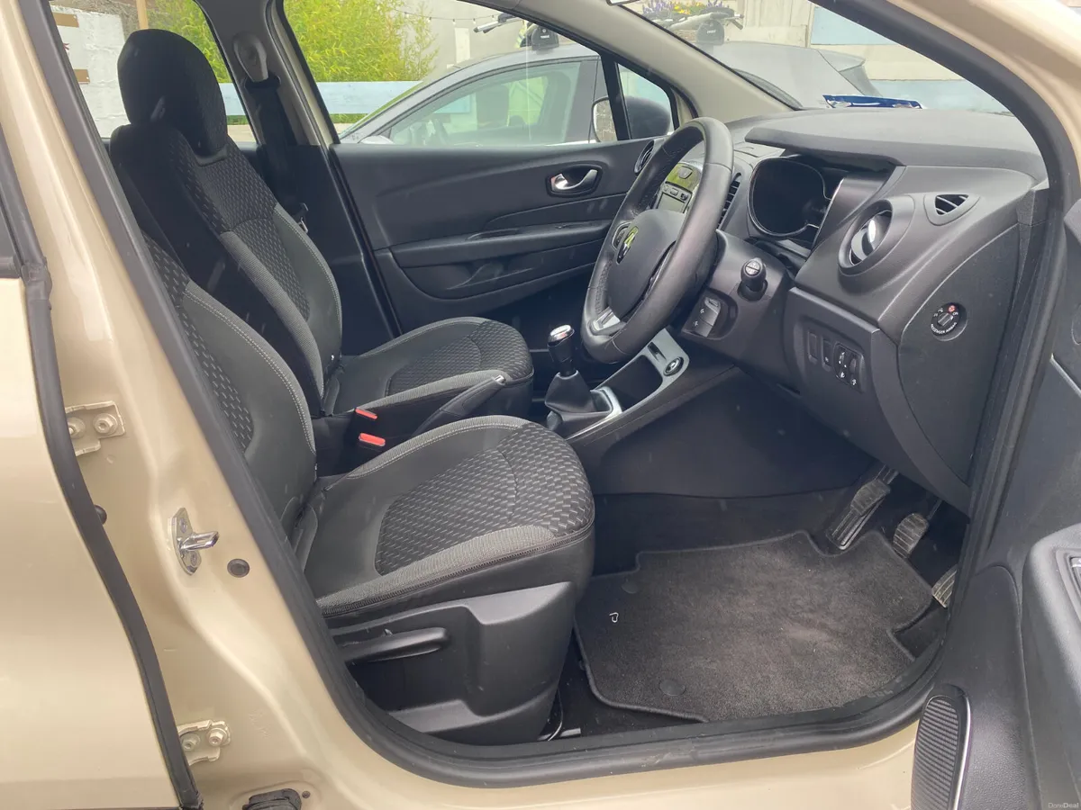 Renault Captur Dynamique Nav - Image 6