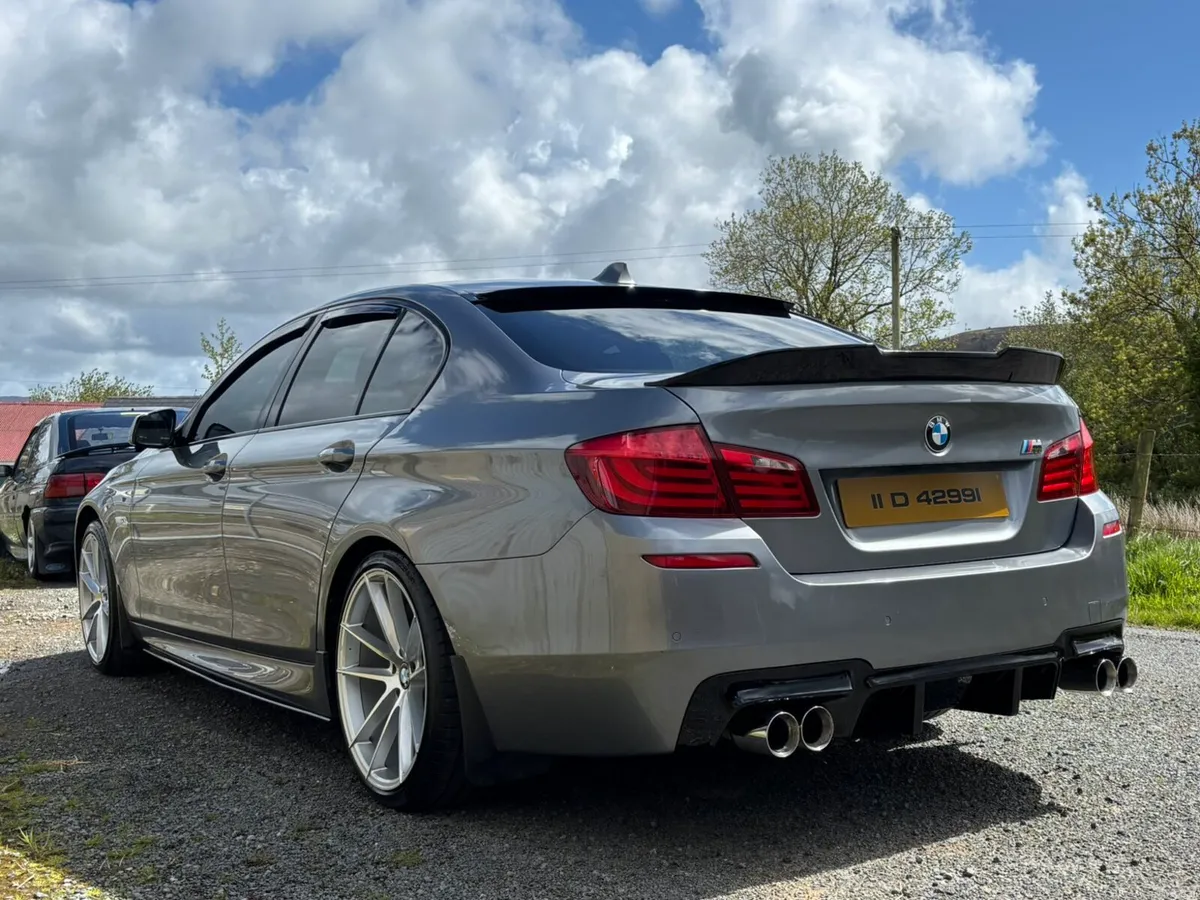 Car - Image 1