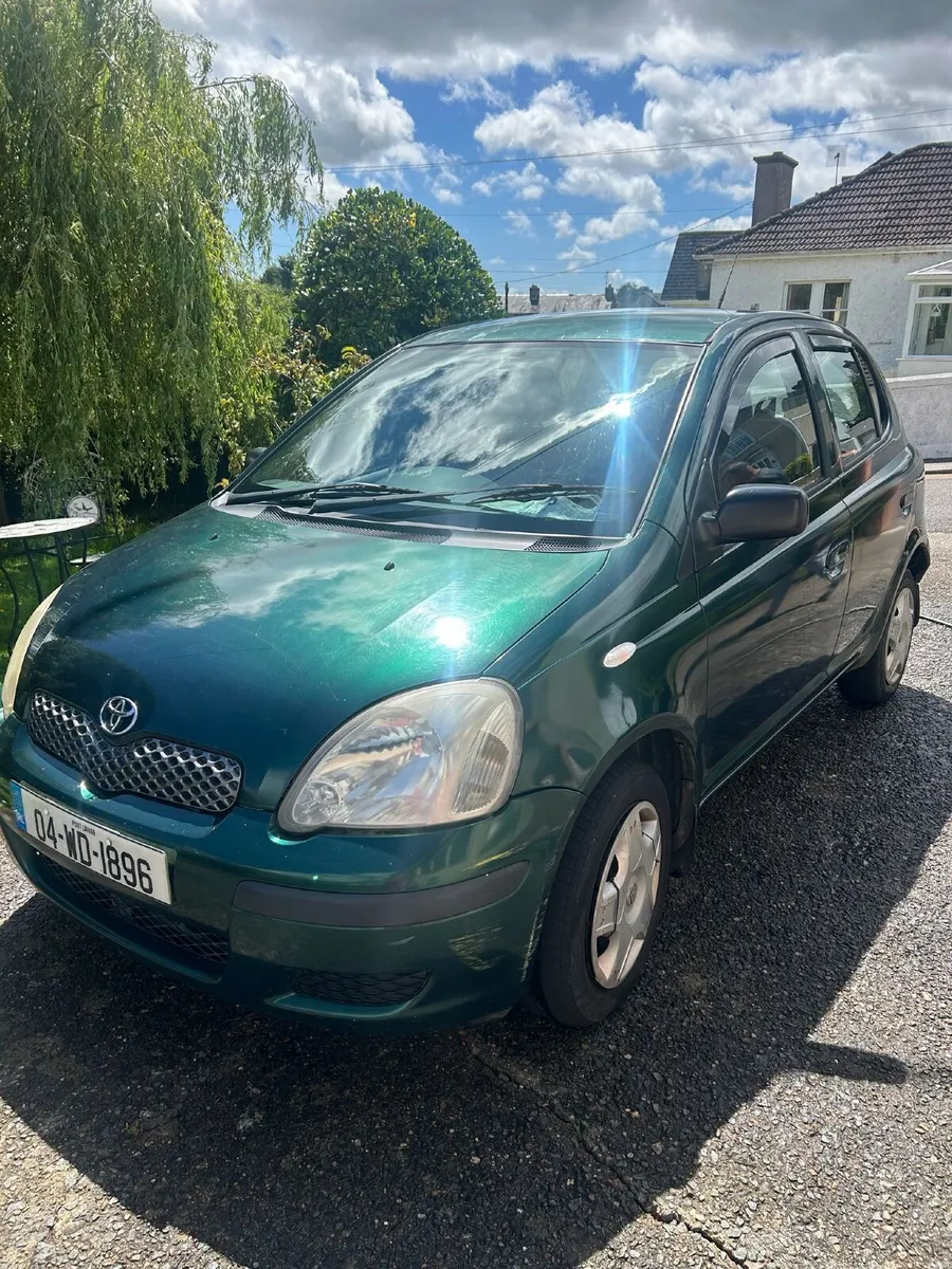 Toyota Yaris 2004 - Image 1