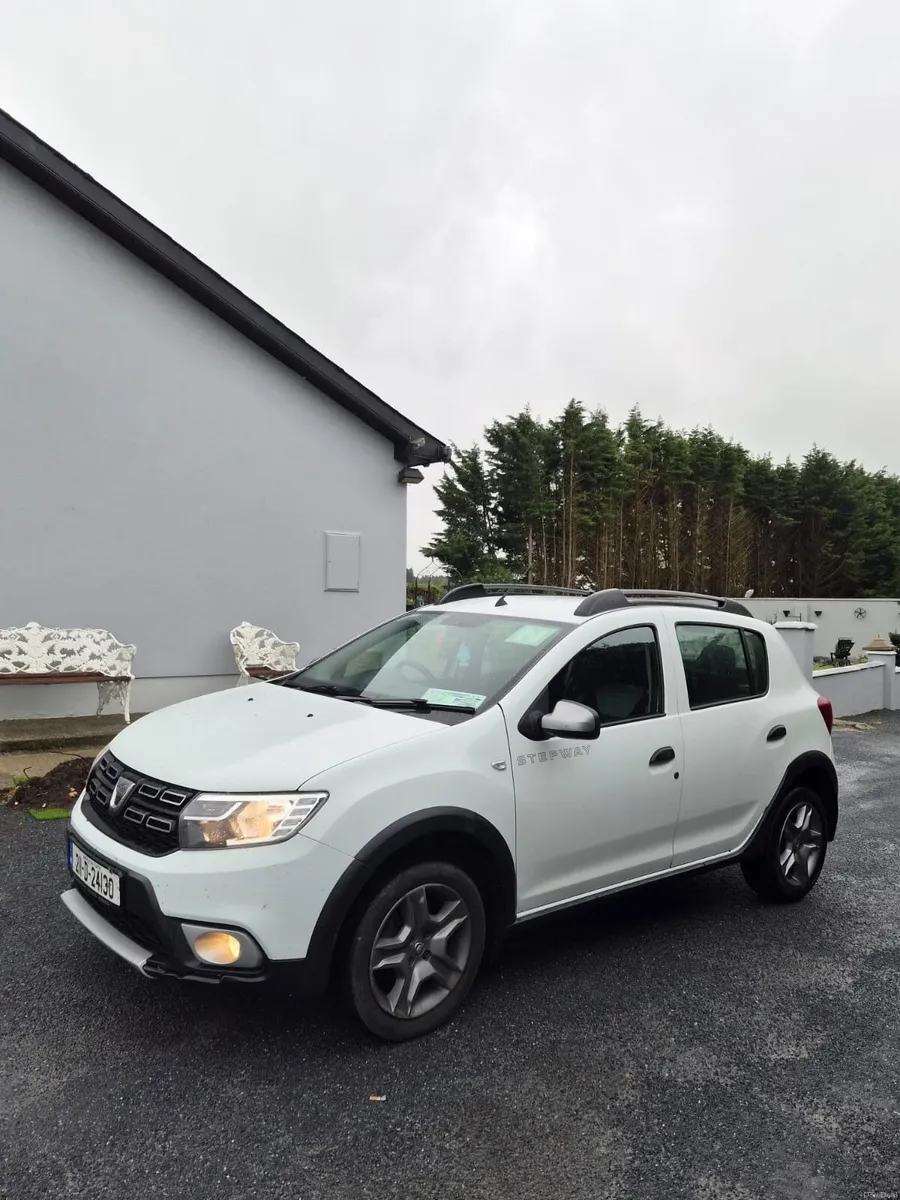 Dacia Sandero Stepway 2021 - Image 2
