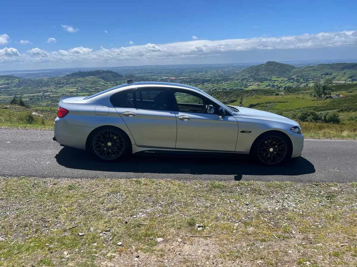 Bmw 520 msport - Image 3
