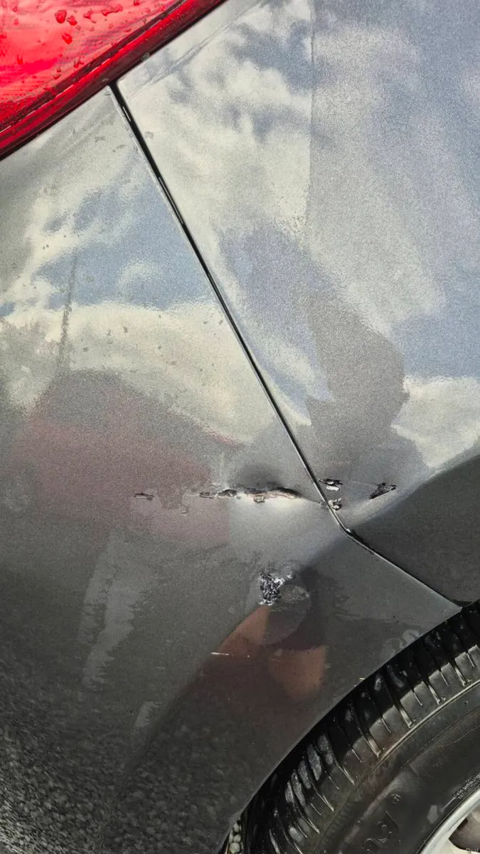 2014 mazda 3 low milage - Image 4