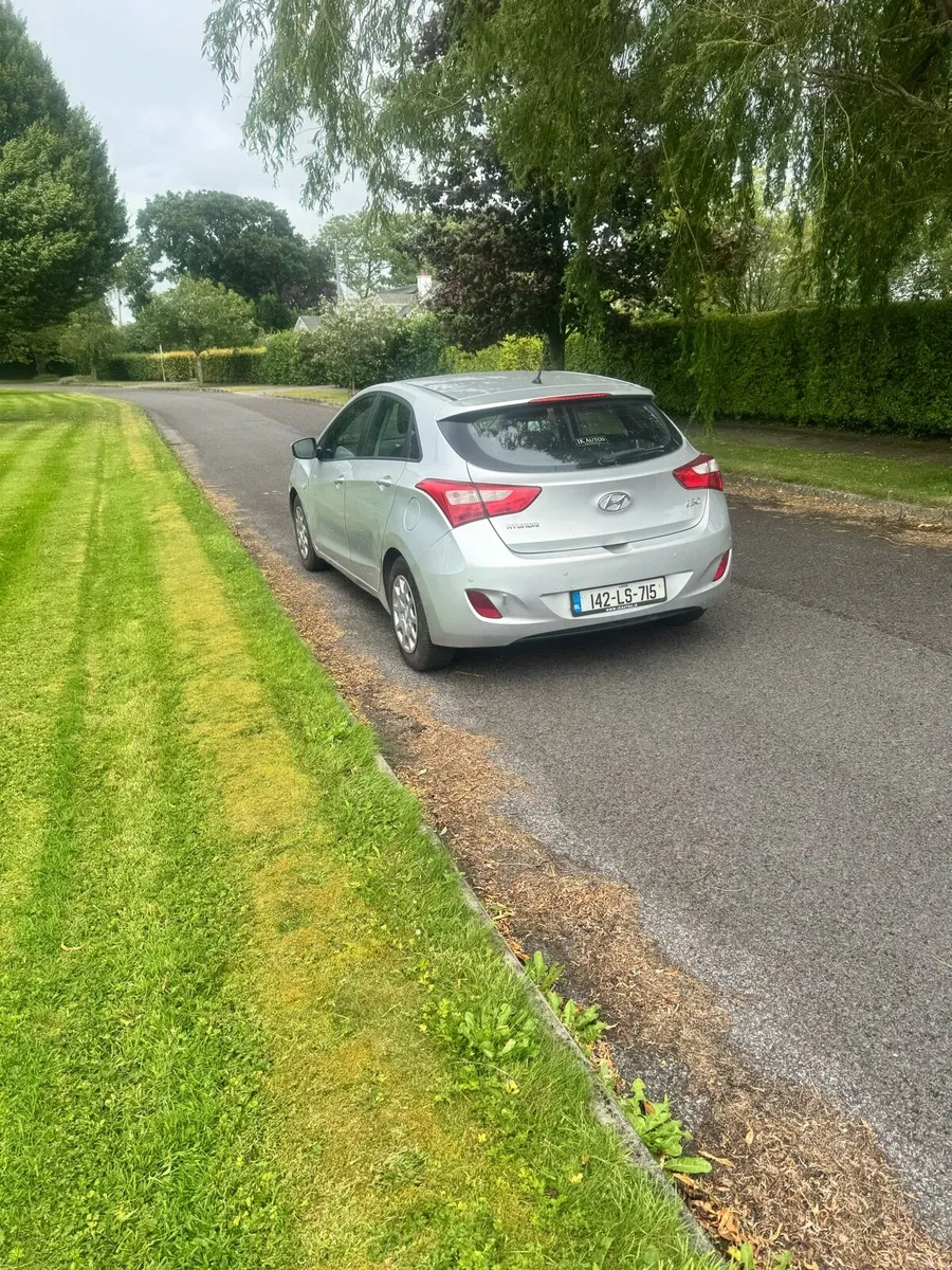 142 Hyundai i30 - 1.4 Petrol - NCT 04/27 - 1 Owner - Image 3