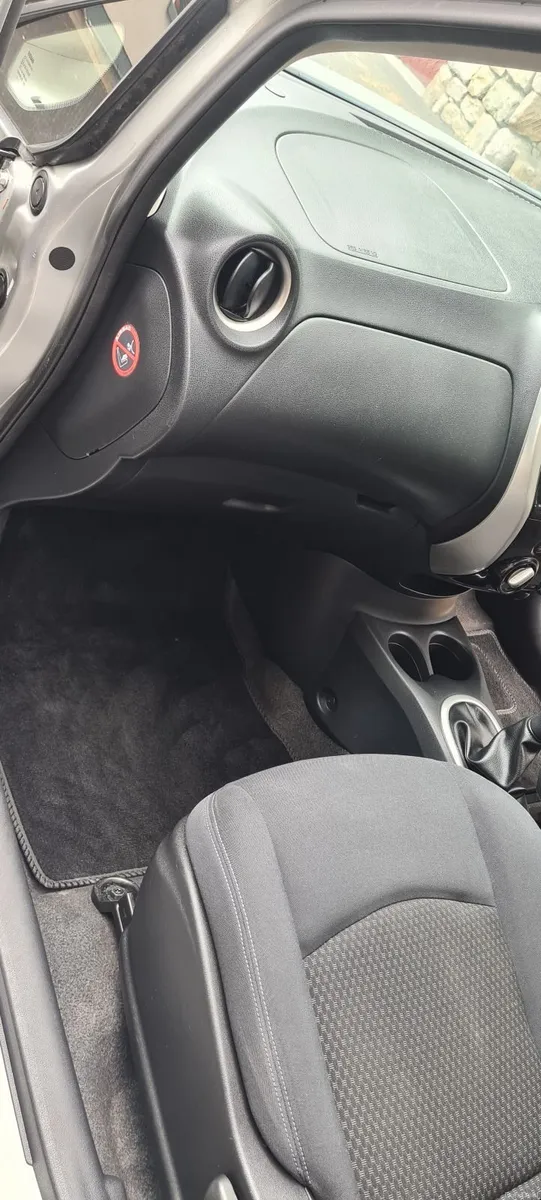 Nissan Note 2016 1.2 petrol - Image 6