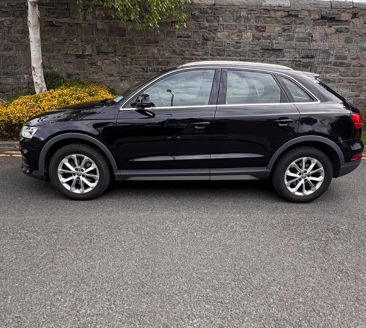 Audi Q3 2016 - Image 2