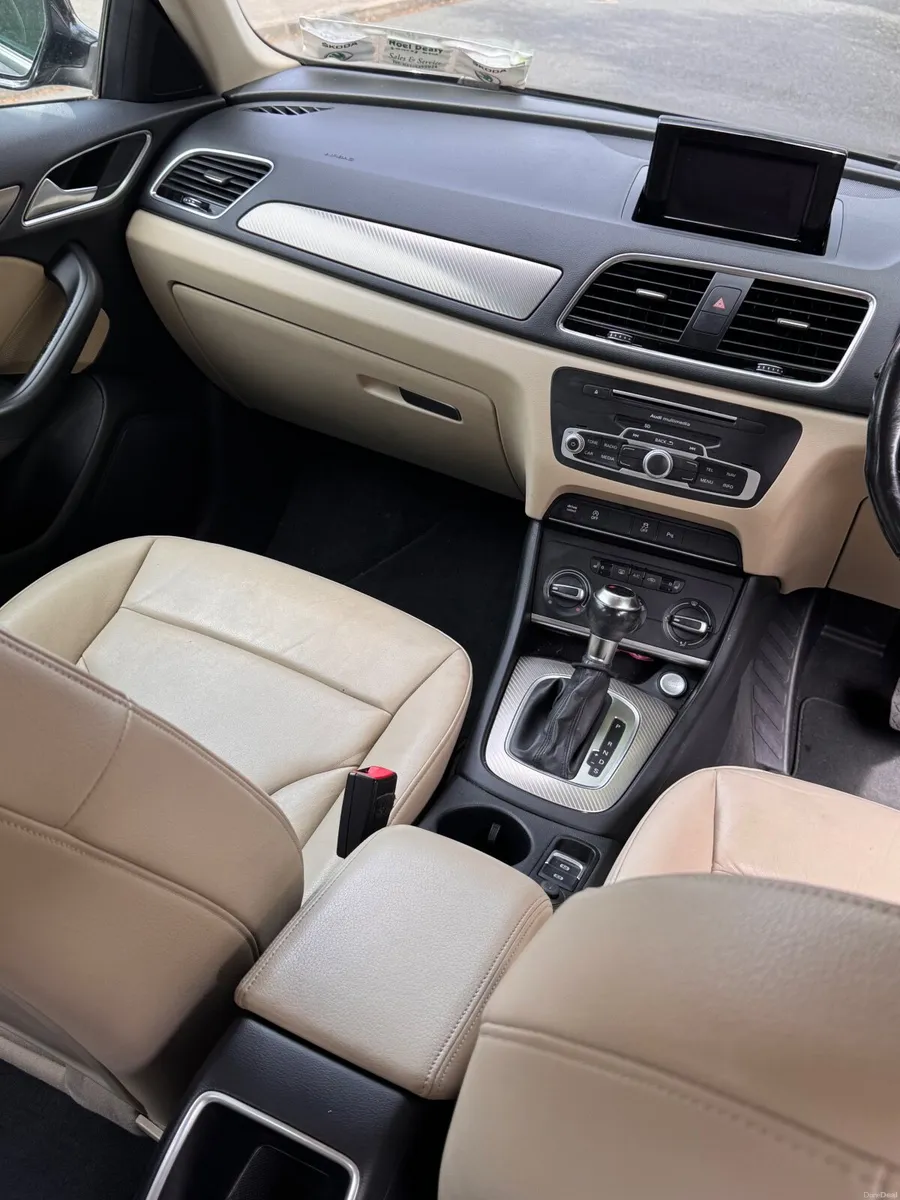 Audi Q3 2016 - Image 6