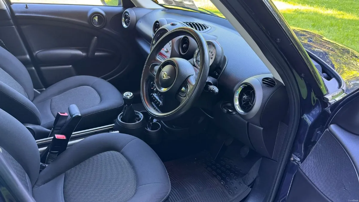 MINI ONE COUNTRYMAN  NEW NCT LM 99000KM - Image 6