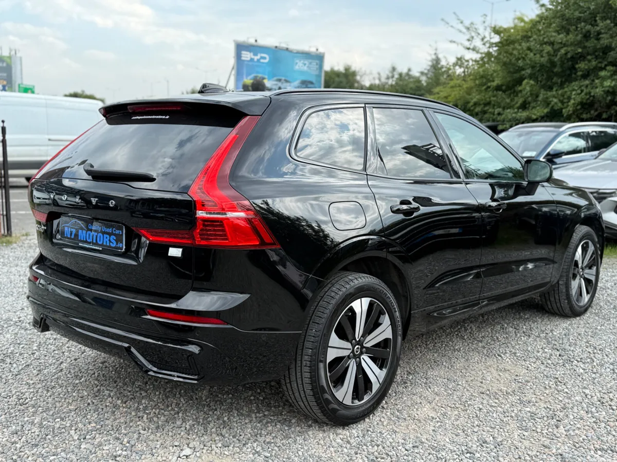 2023 Volvo XC60 2.0 PLUG IN HYBRID T6 PLUS AUTO - Image 3