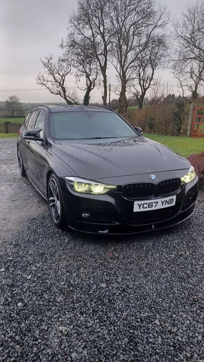 BMW 3-Series 2017 - Image 2