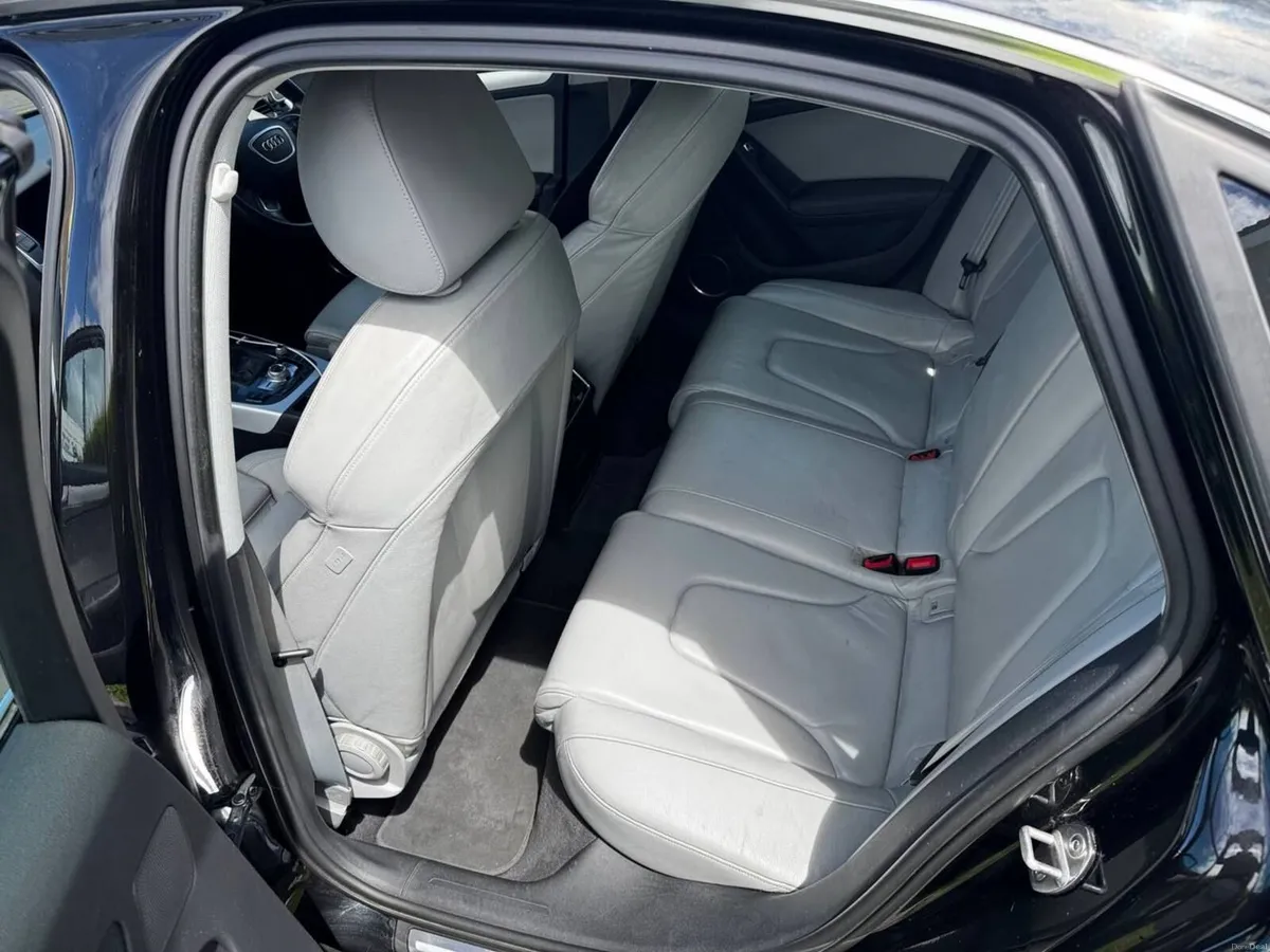 Audi A4 2015 - Image 2