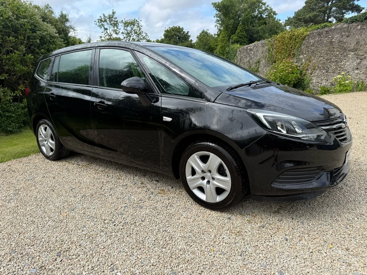 Opel Zafira - Image 1