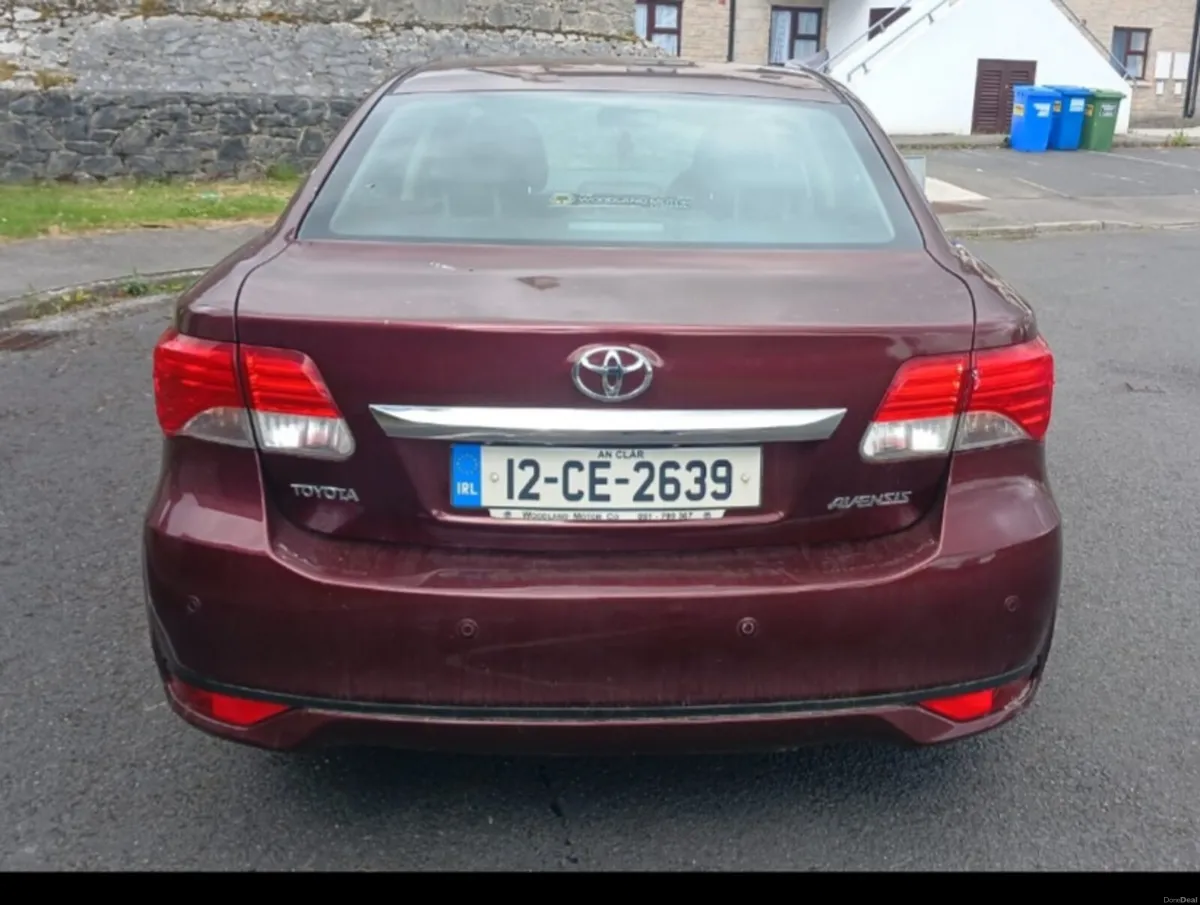 2012 toyota avensis - Image 2