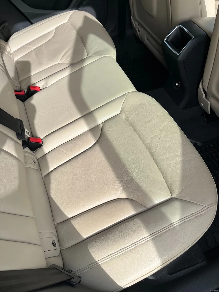 Audi Q3 2018 - Image 3
