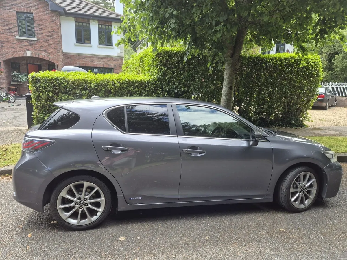 Lexus CT200h - BRAND NEW HYBRID BATTERY - Image 3