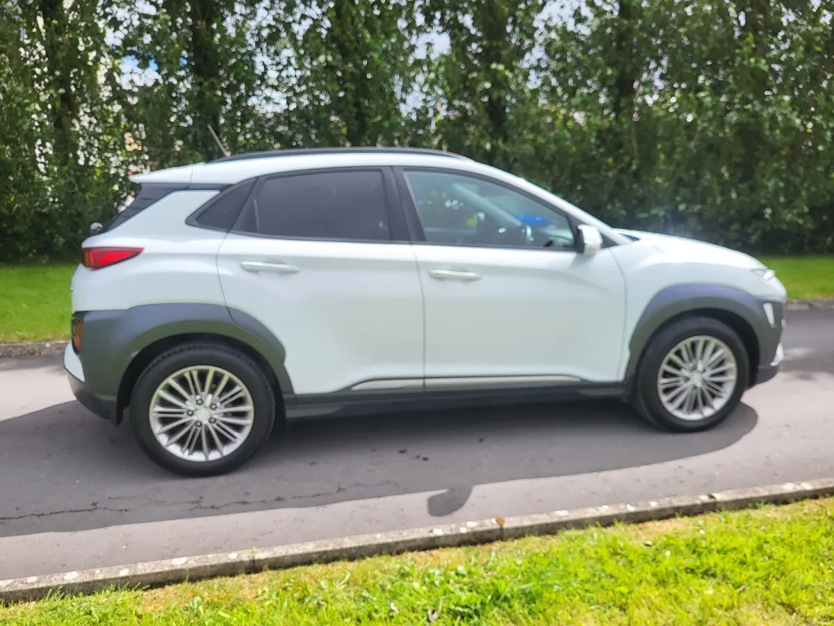 Hyundai KONA  EXECUTIVE 1.0L   New  NCT - Image 2