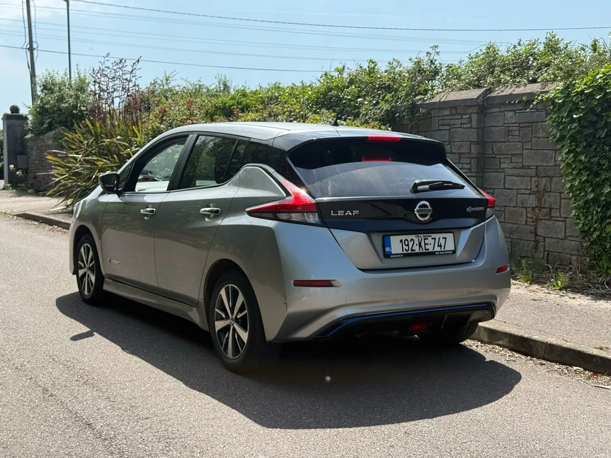 2019 Nissan Leaf - Image 4