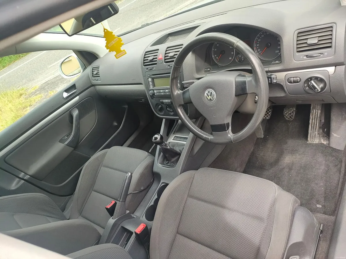 Volkswagen Golf 2005 - Image 3