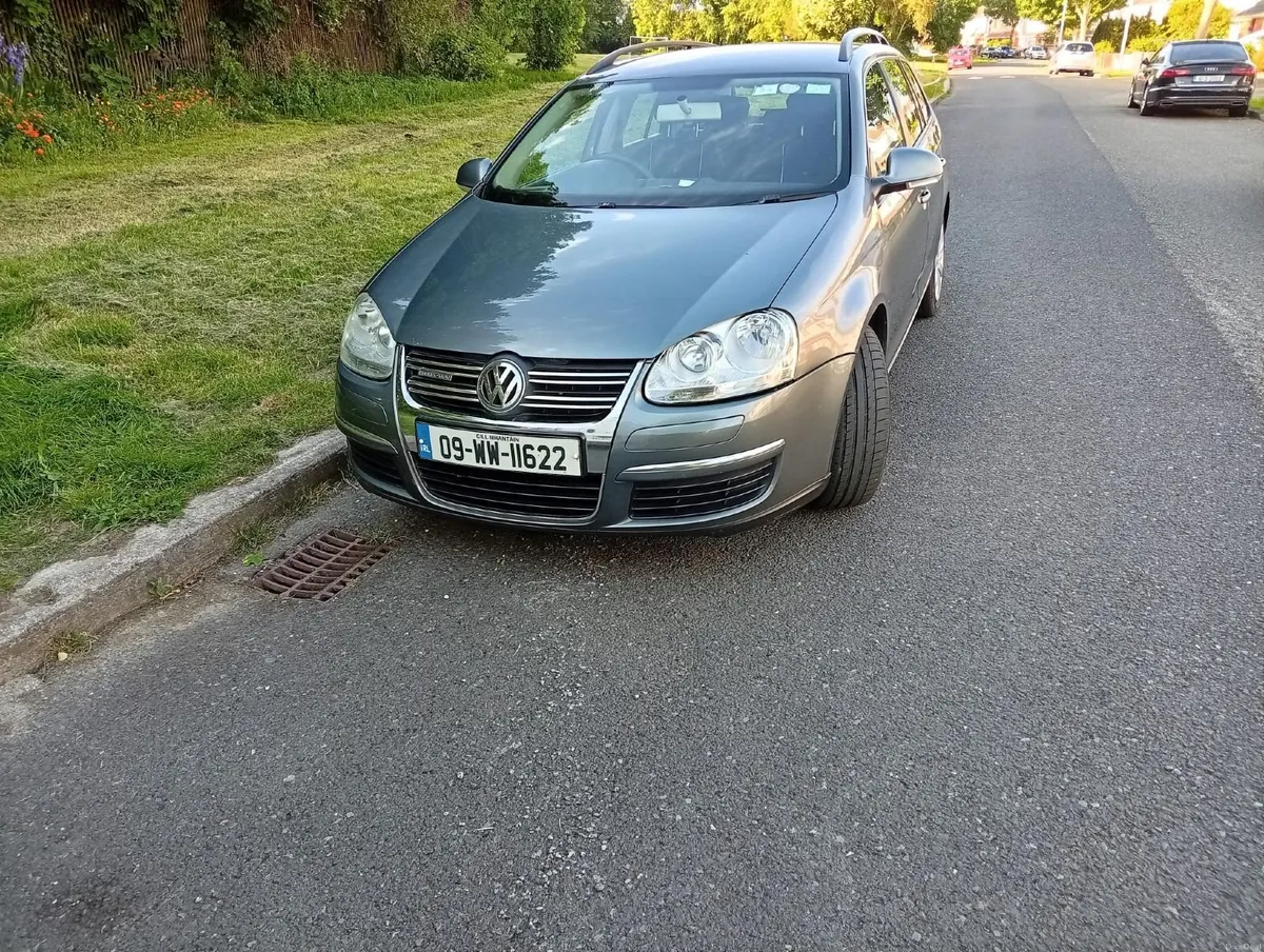 Volkswagen Golf 2009 - Image 1