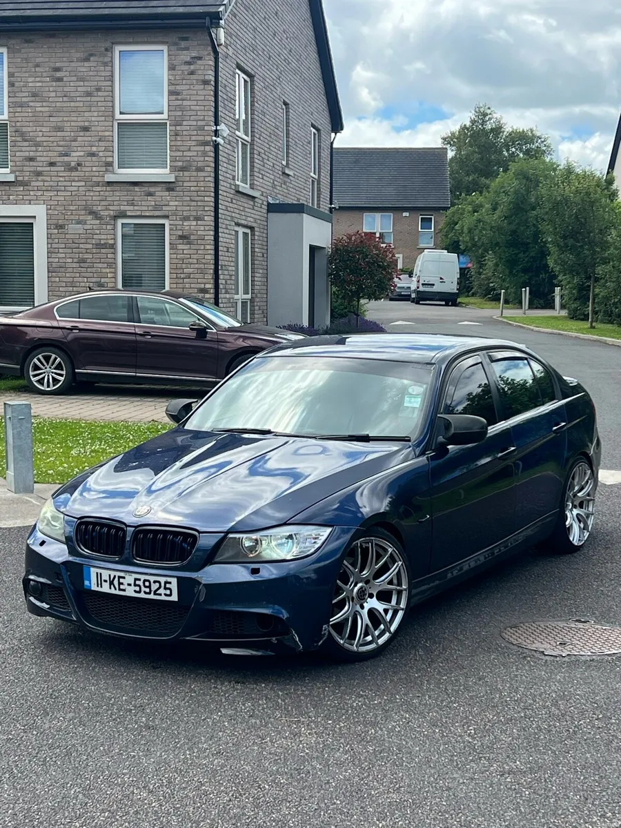 Bmw 320D tax 08/26 manual - Image 1