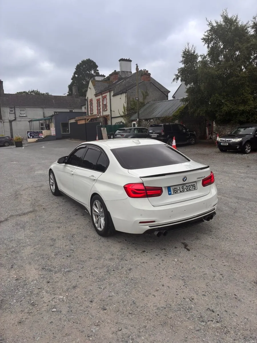 BMW 3-Series 2016 - Image 4