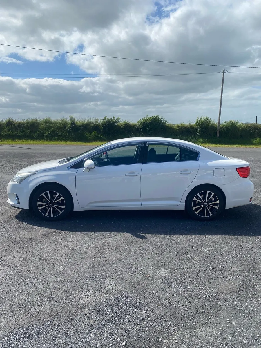 2014 Toyota Avensis 2.0D - Image 4