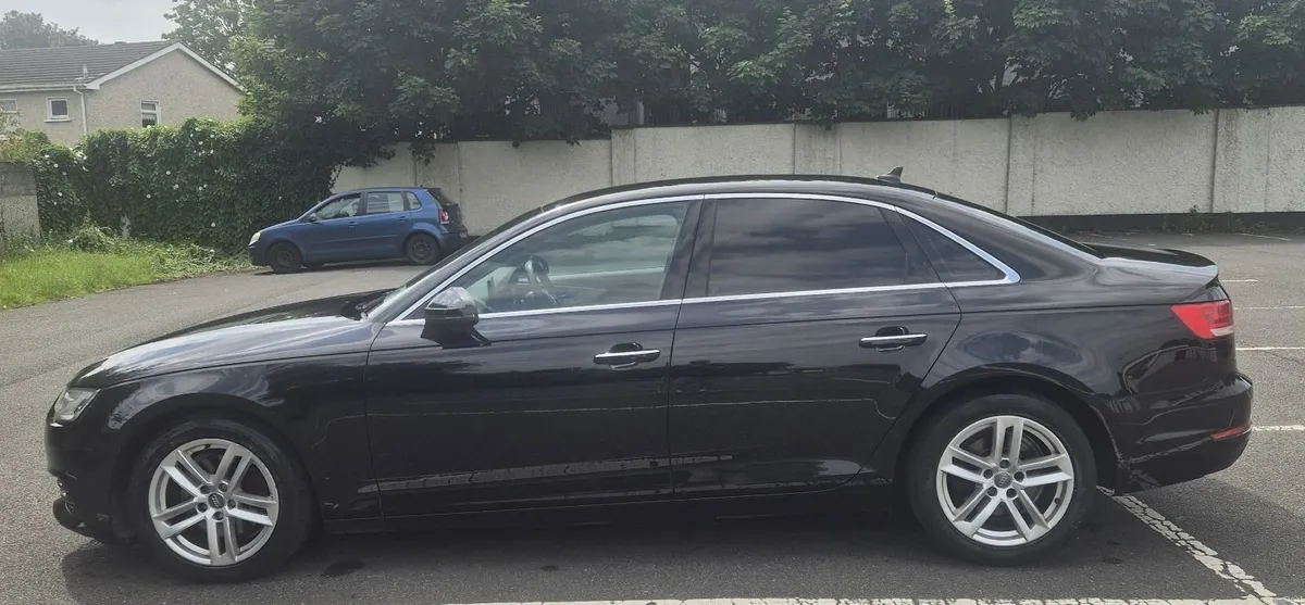 Audi A4 2016 - Image 2