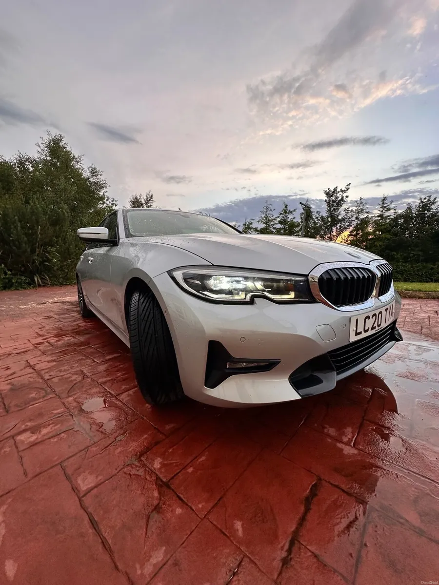 BMW 3-Series 2020 - Image 1