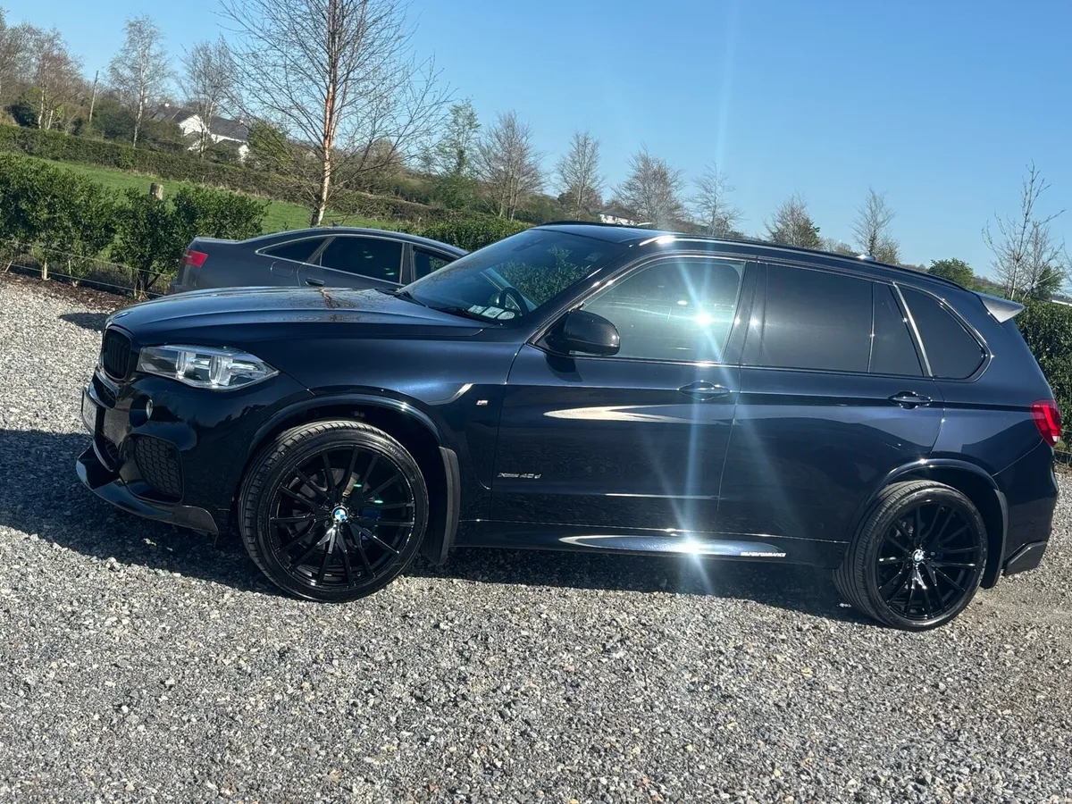 **2015 BMW X5 xDrive40d M Sport**. 7 seater - Image 4