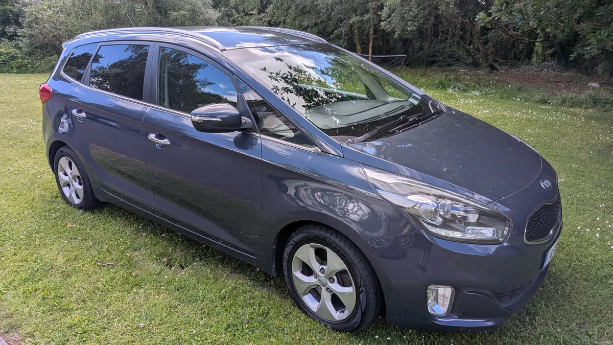 Kia Carens 2014 - Image 1