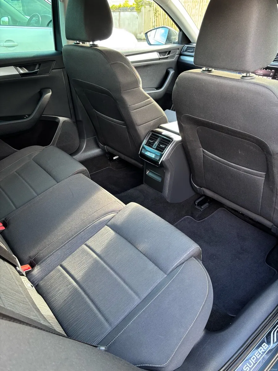 💥Skoda Superb Ambition 2.0TDI 150 HP 4DR 💥 - Image 5