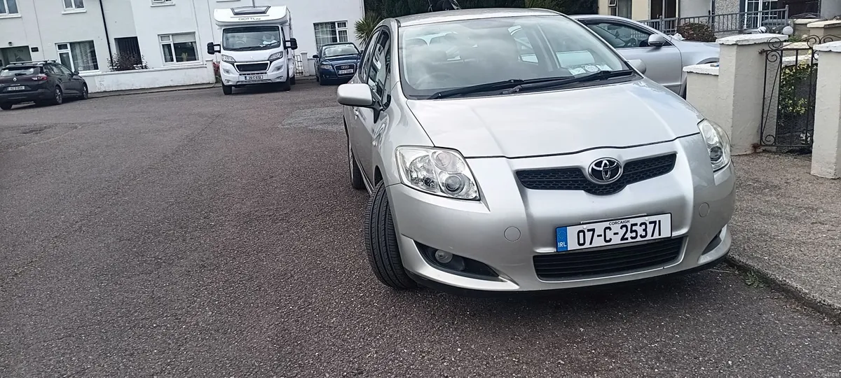 Toyota Auris 2007 - Image 1