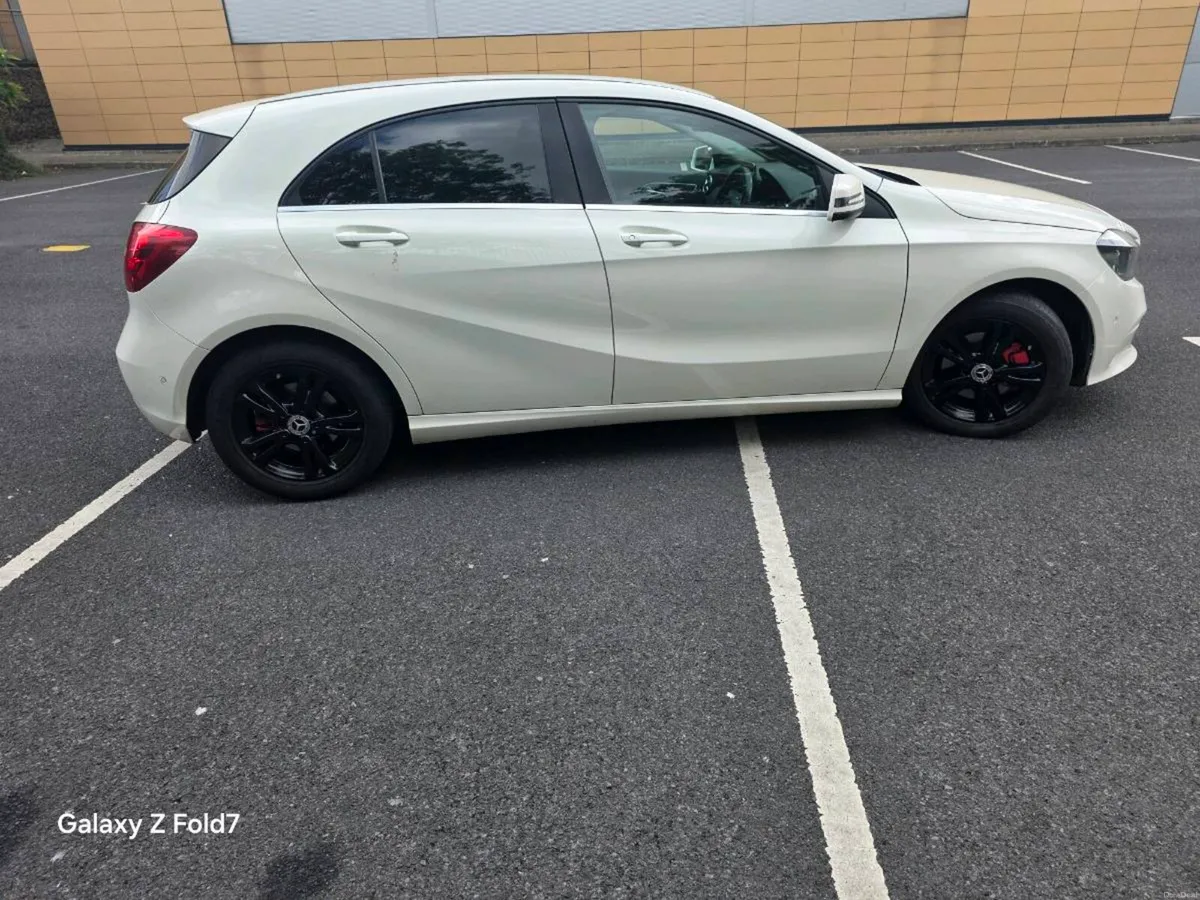 2017 Mercedes A200 Sport Automatic - Image 4