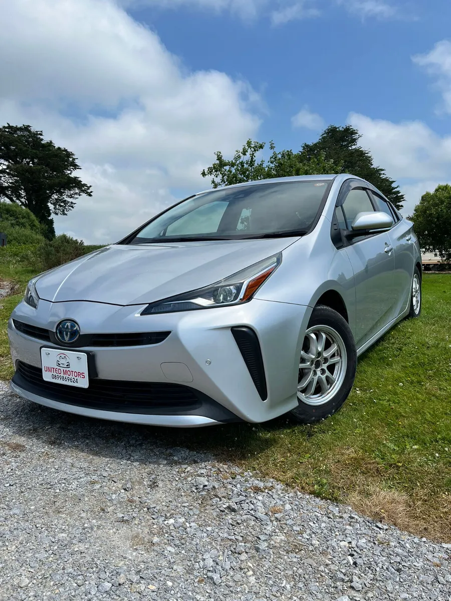 Toyota Prius 1.8 Self Hybrid charging 2021 - Image 1