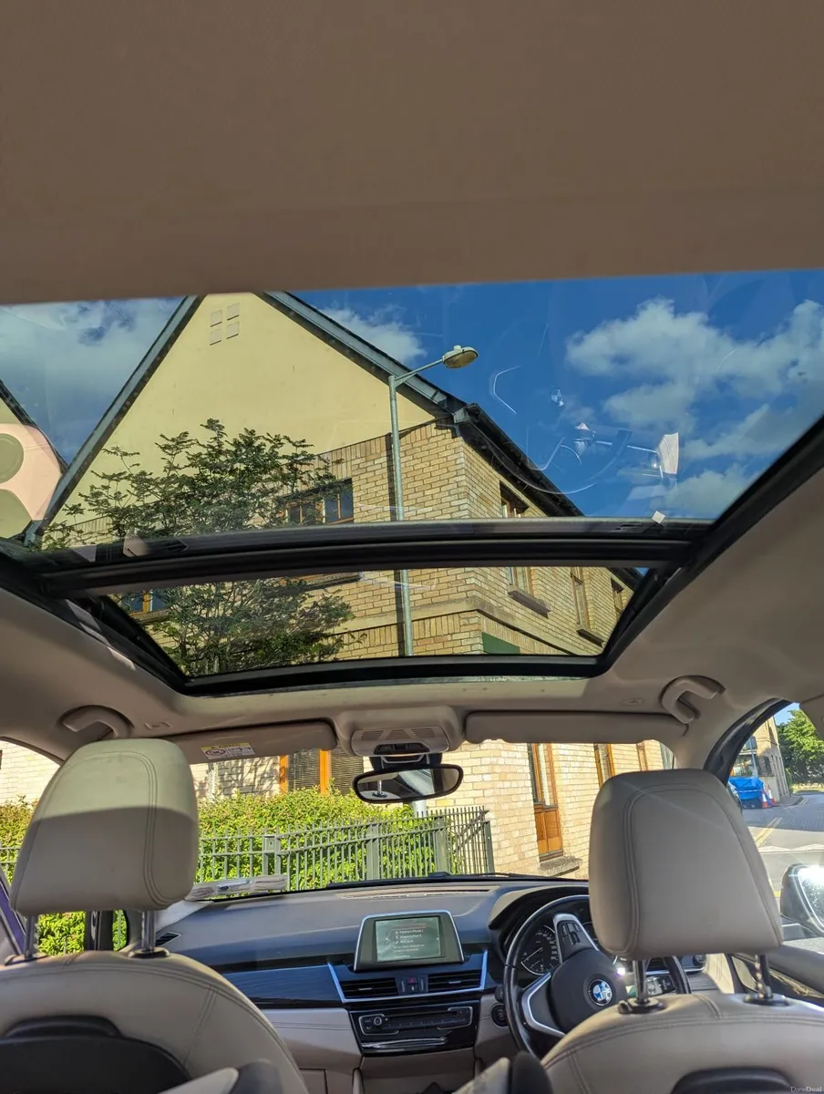BMW 218i Gran Tourer 2016 - Image 4