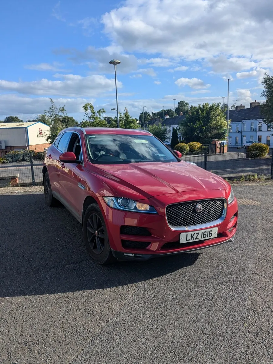 Jaguar F-Pace 2017 - Image 2