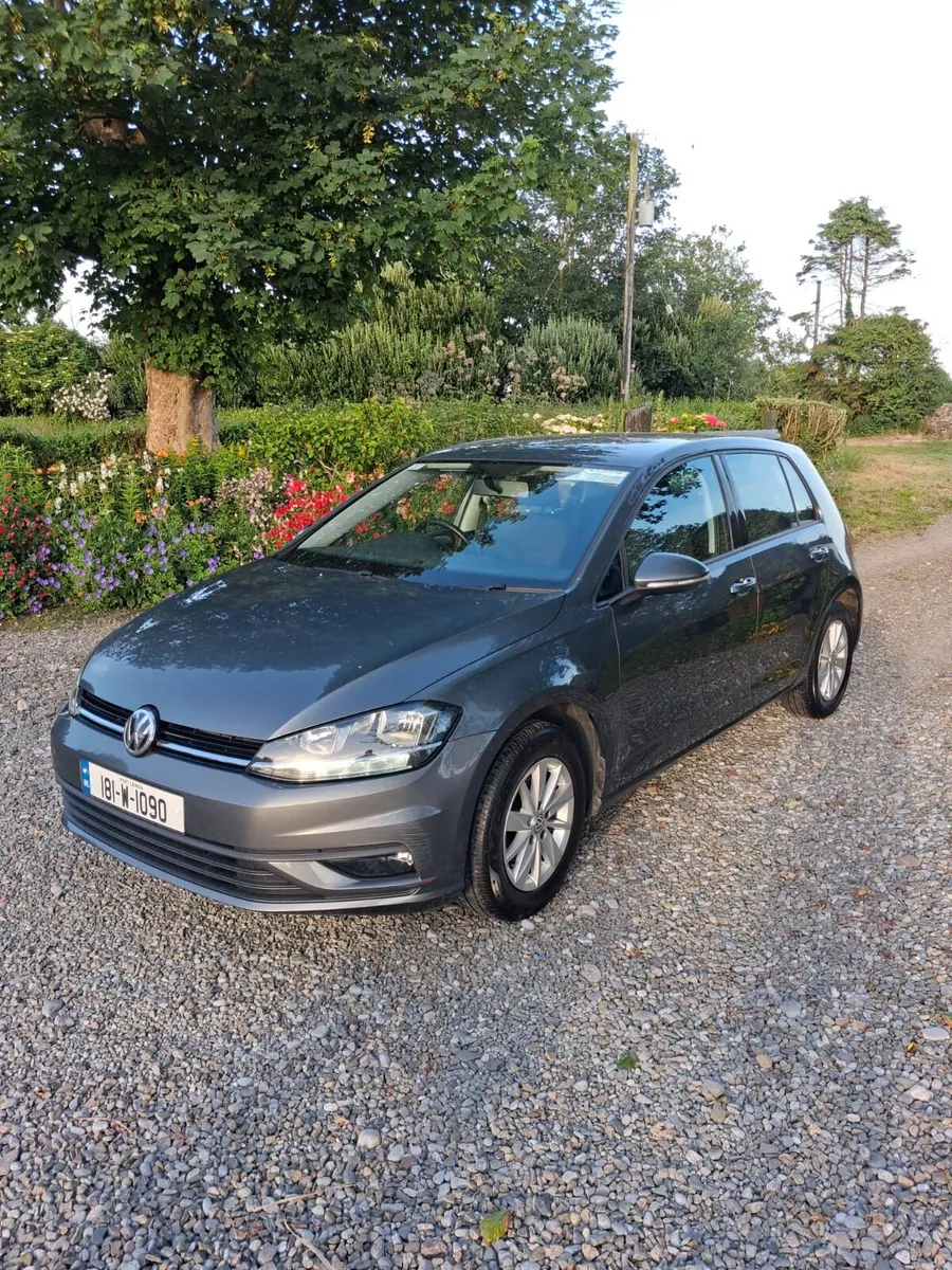 Volkswagen golf - Image 1