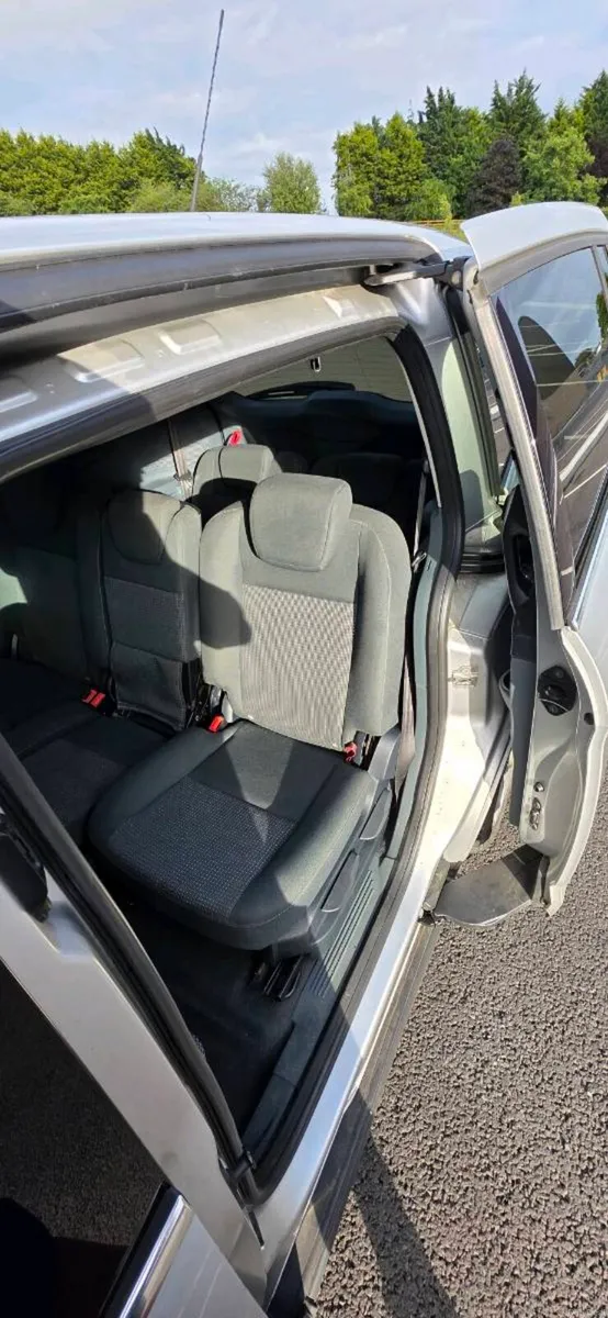 Ford C-Max 1.6 diesel 7 Seater - Image 2