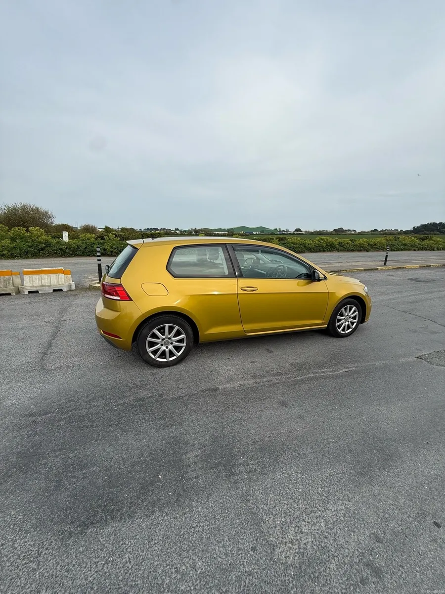 Volkswagen Golf 2017 - Image 2